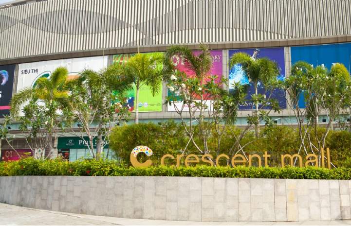 Crescent Plaza