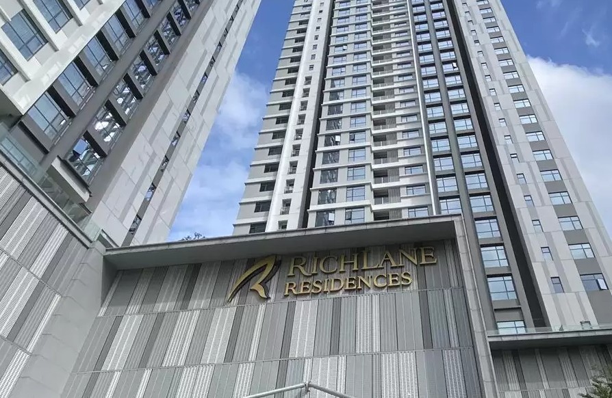 Richland residences