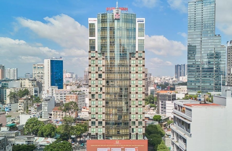 Sunwah Tower