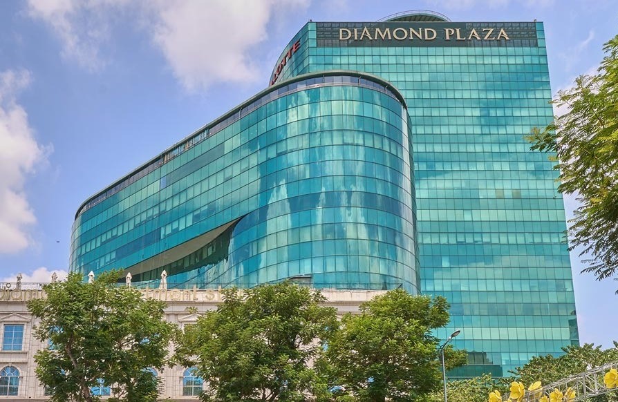 Diamond Plaza